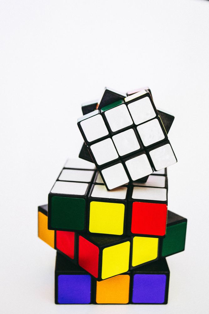 Tidlös underhållning med Rubiks kub